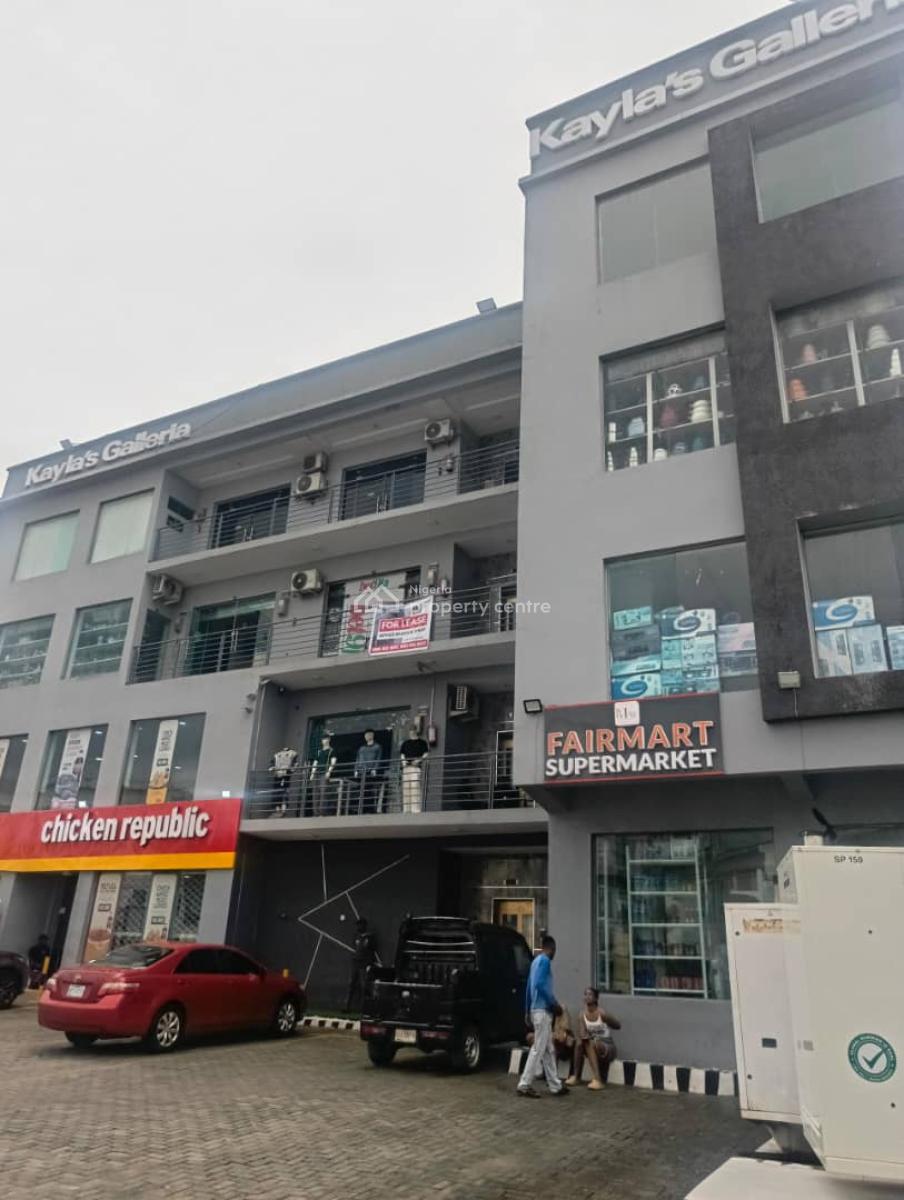 Spacious Shop Space Located at a Strategic Commercial Area, Lekki Peninsula Ii, Lekki, Lagos, Shop for Rent