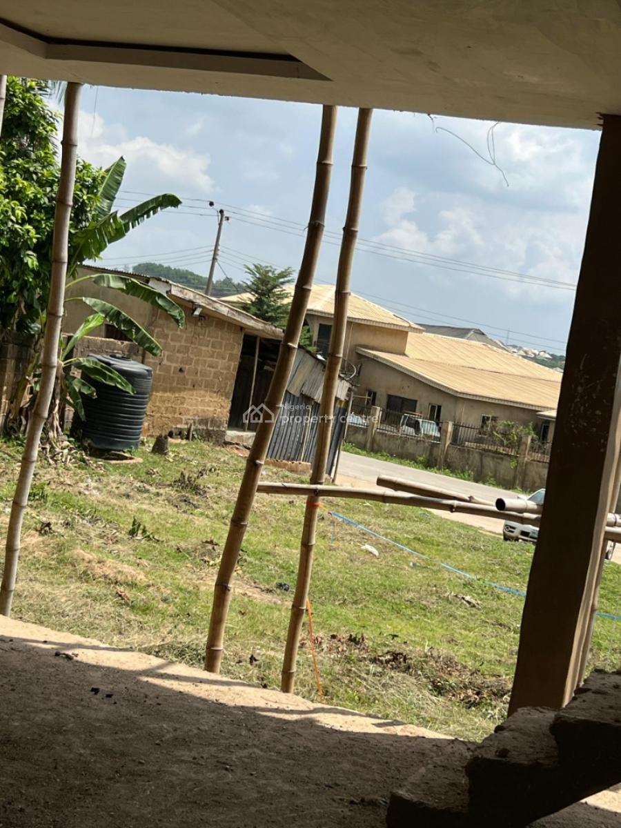 Office Complex on 787sqm, Apete Area Ibadan, Ibadan, Oyo, Office Space for Sale