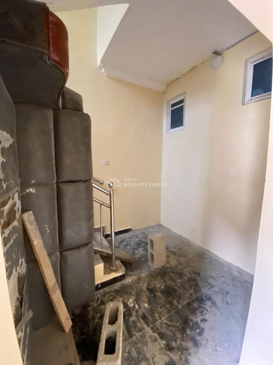 12 Bedroom House with an Empty Plot  Close to Express, Adeba, Ibeju Lekki, Lagos, Commercial Property for Rent