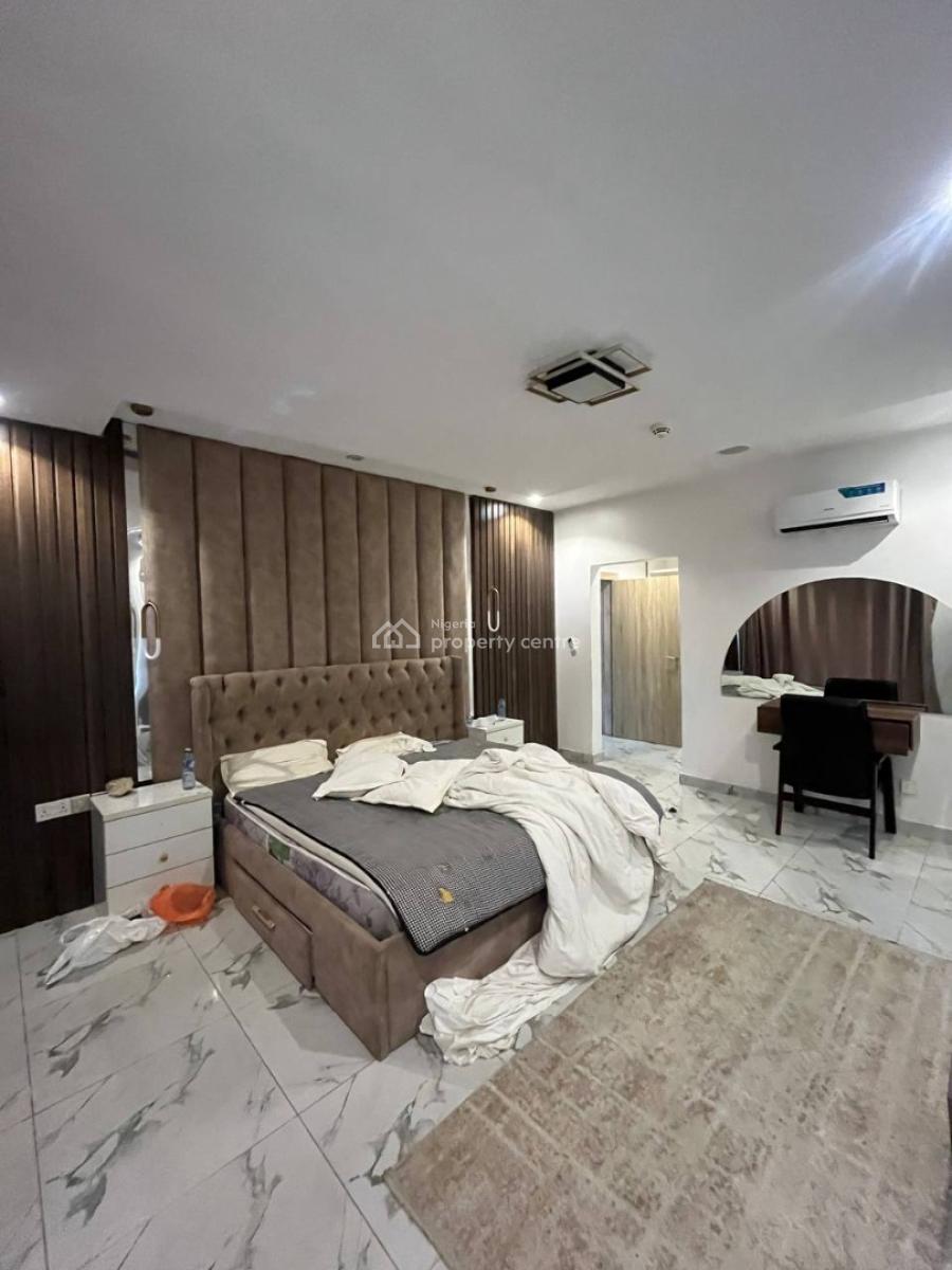 One Bedroom Apartment with Spacious Living Room, Lekki Phase 1, Lekki, Lagos, Flat / Apartment for Rent