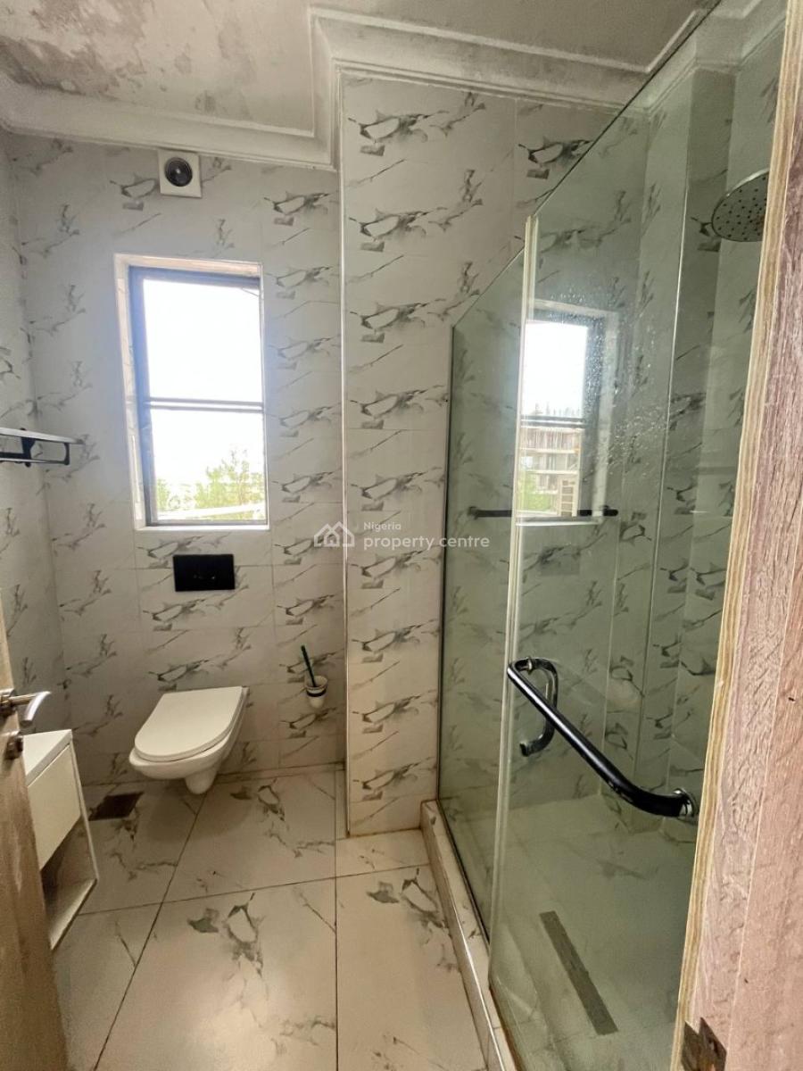 One Bedroom Apartment with Spacious Living Room, Lekki Phase 1, Lekki, Lagos, Flat / Apartment for Rent