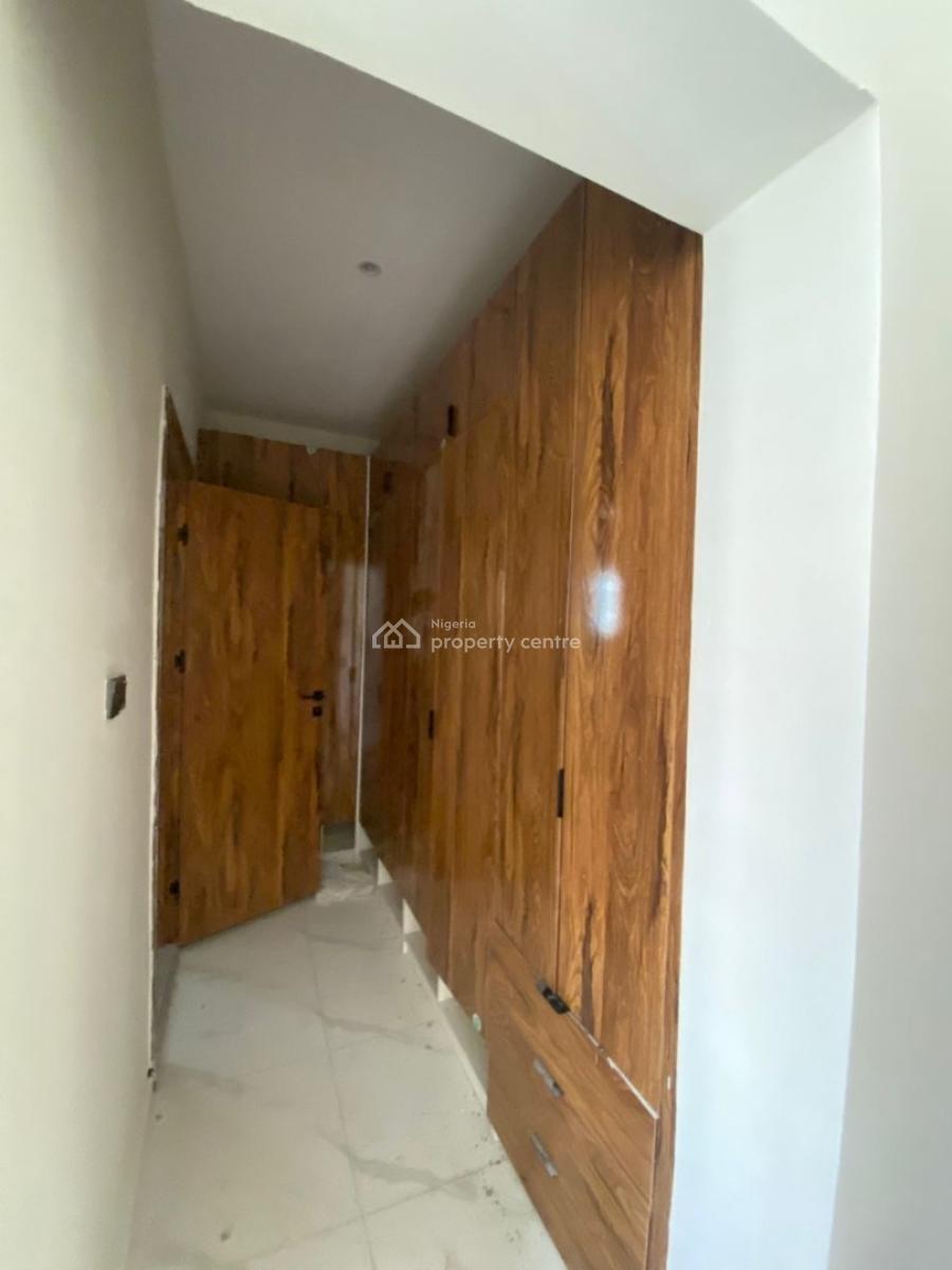 a Luxurious 3 Bedroom Terrace-, Abraham Adesanya, Ajah, Lagos, Terraced Duplex for Sale