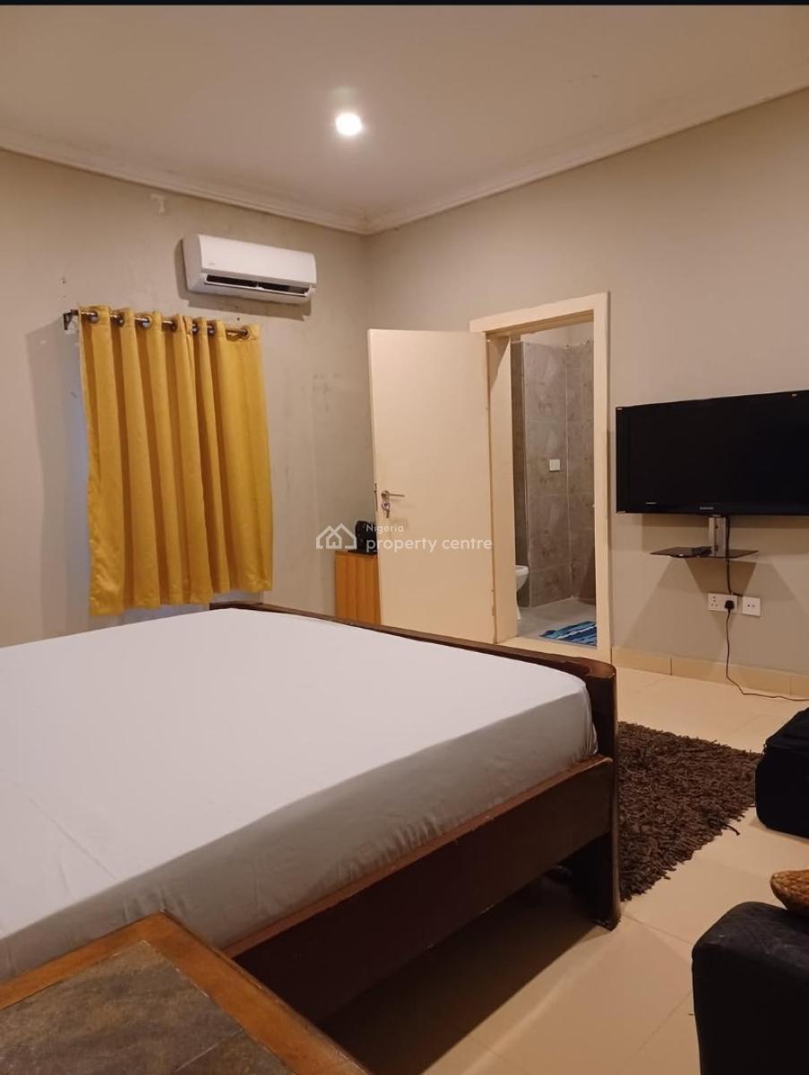 2 Bedroom Apartment, Ikota, Lekki, Lagos, Block of Flats for Sale