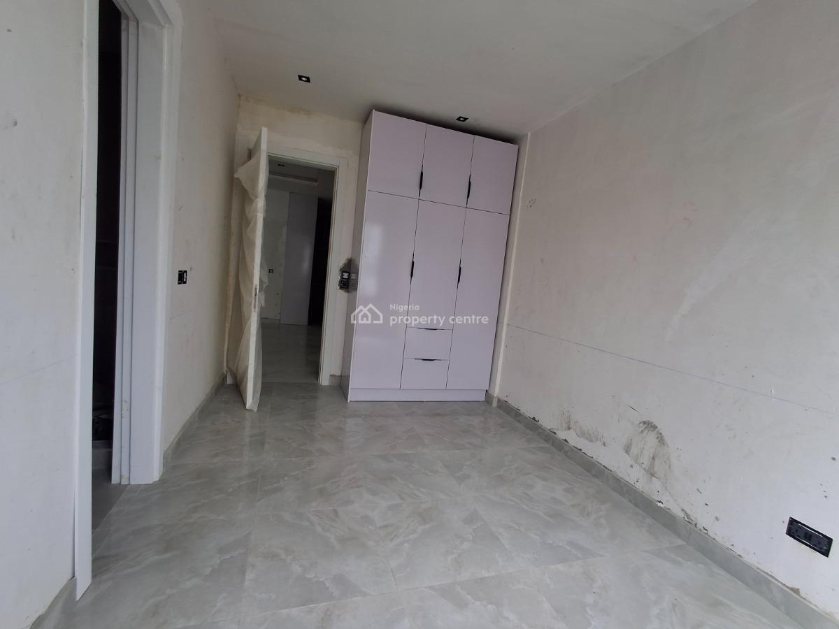 2 Bedroom Flat with Bq, Lekki Phase 1, Lekki, Lagos, Flat / Apartment for Sale