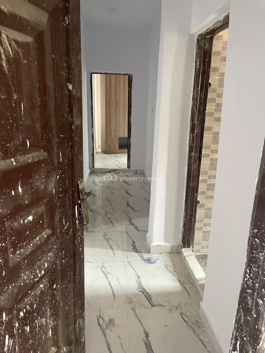 2 Bedroom Flat, Off Market Street, Shomolu, Lagos, Flat / Apartment for Rent