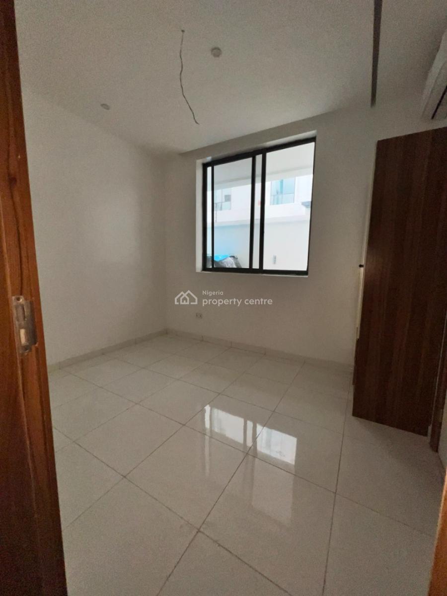 1 Bedroom Apartment with Pool, Gym & Elevator, Victoria Island (vi), Lagos, Flat / Apartment for Sale