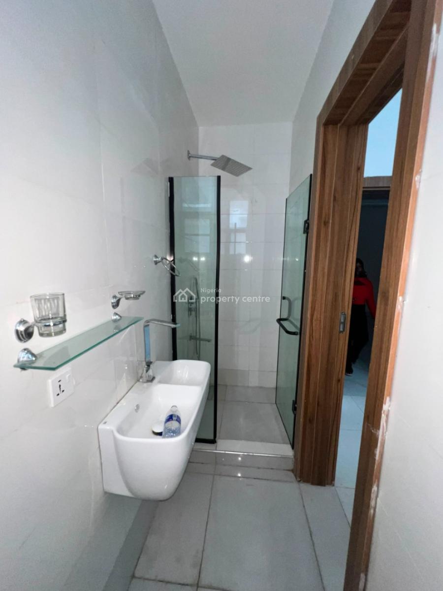 1 Bedroom Apartment with Pool, Gym & Elevator, Victoria Island (vi), Lagos, Flat / Apartment for Sale