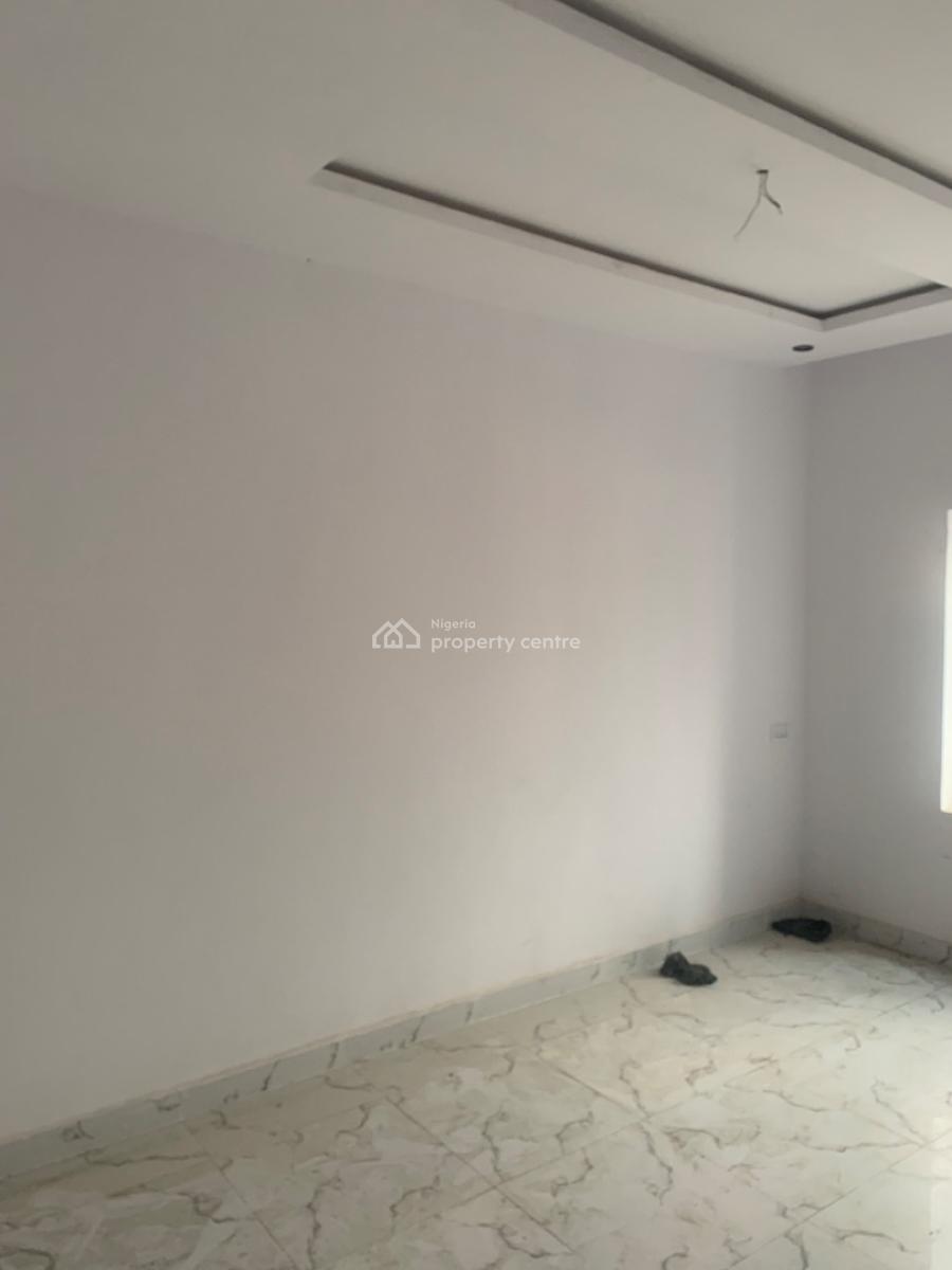 Luxury 2-bedroom Flat -- Yaba, Lagos, Ozone Cinema Yaba Lagos State., Yaba, Lagos, Block of Flats for Sale