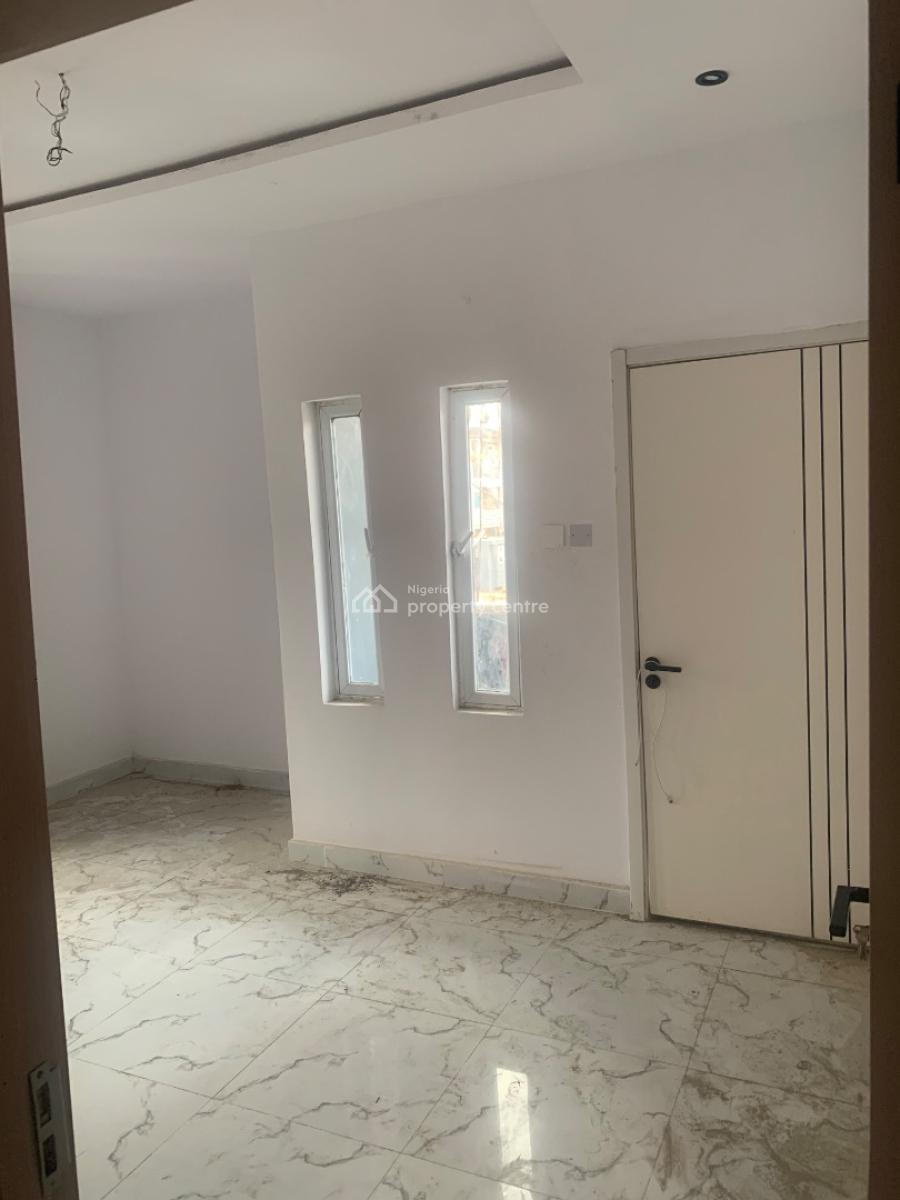 Luxury 2-bedroom Flat -- Yaba, Lagos, Ozone Cinema Yaba Lagos State., Yaba, Lagos, Block of Flats for Sale
