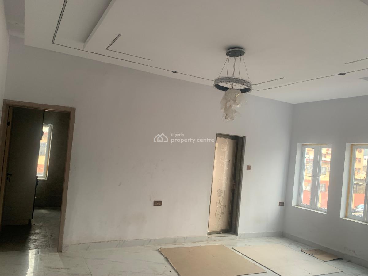 Luxury 2-bedroom Flat -- Yaba, Lagos, Ozone Cinema Yaba Lagos State., Yaba, Lagos, Block of Flats for Sale