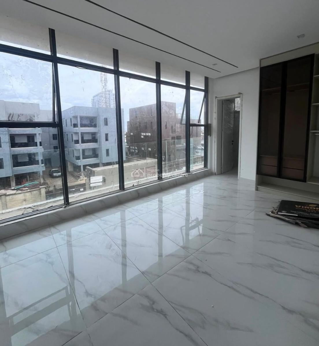 2 Bedroom Apartment in Lekki Phase 1, Lekki Phase 1, Lekki, Lagos, Flat / Apartment for Sale