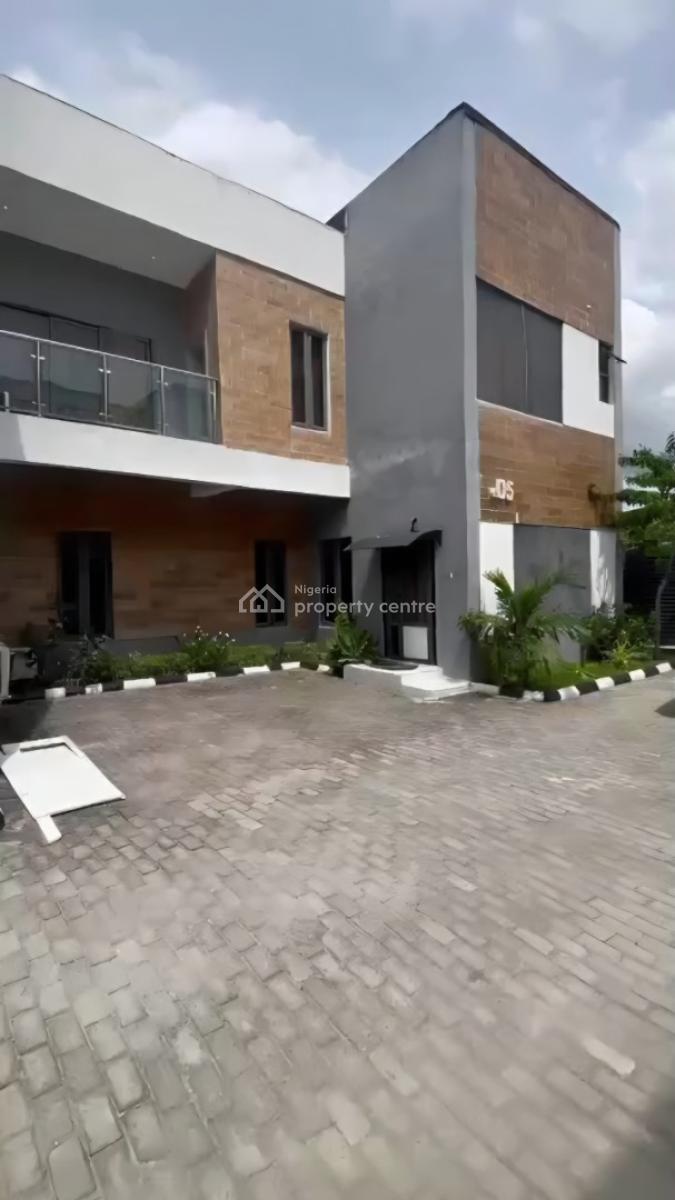 Fully Furnished and Spacious 4bedrooms Corner Piece Terrace Duplex, Alverton Estate Ajayi Apata Beside Crown Estate Sangotedo Sangotedo, Sangotedo, Ajah, Lagos, Terraced Duplex for Sale