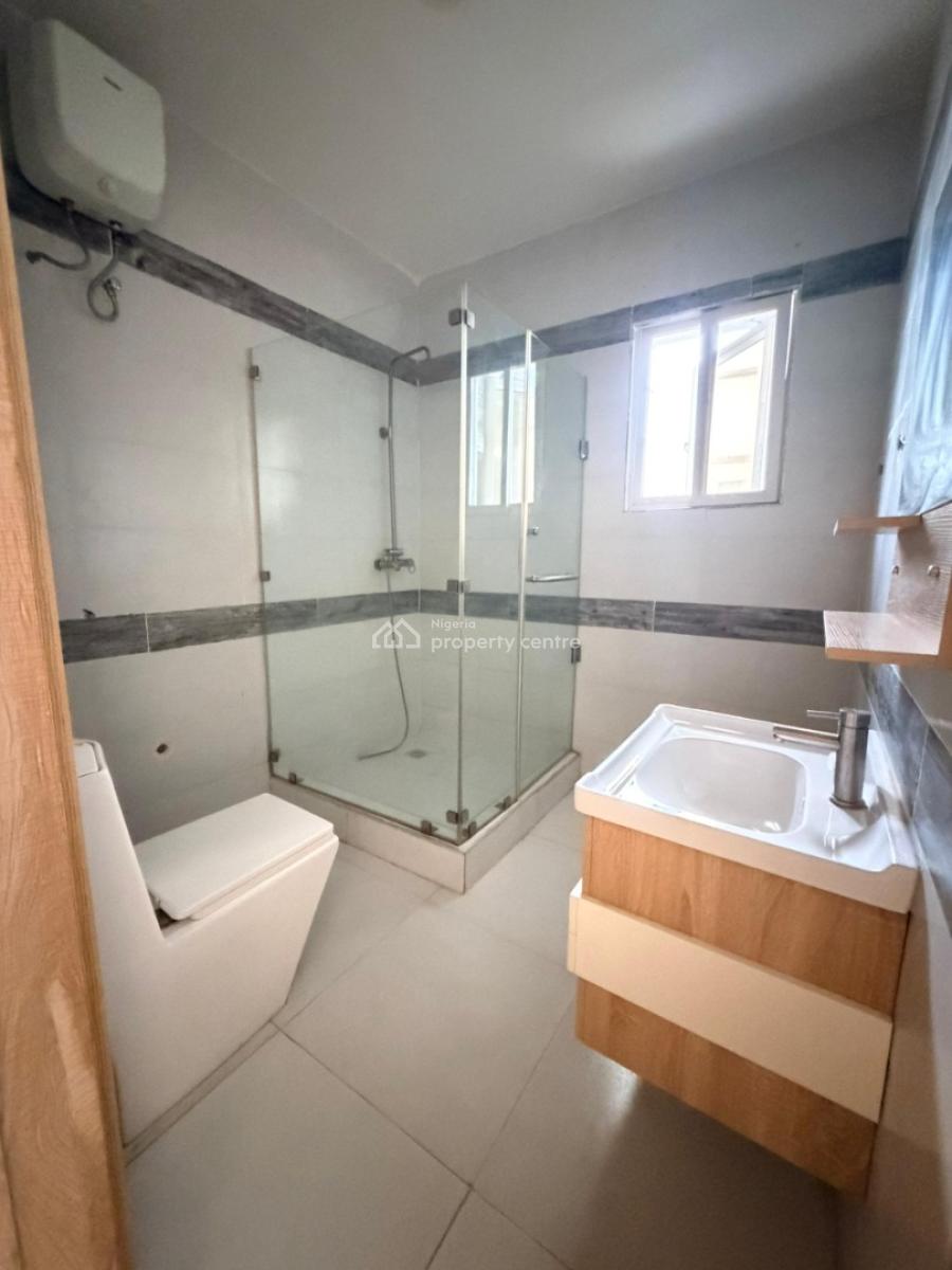 Luxurious and Spacious Masters Bedroom, Orchid Rd, Lekki, Lagos, Self Contain (single Rooms) for Rent
