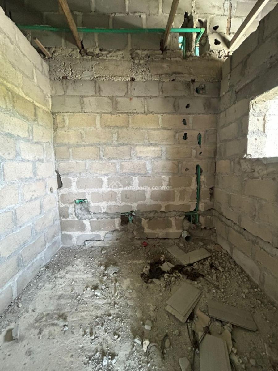 4-bedroom Semi-detached Duplex Carcass in Lekki, Lekki, Lagos, Semi-detached Duplex for Sale