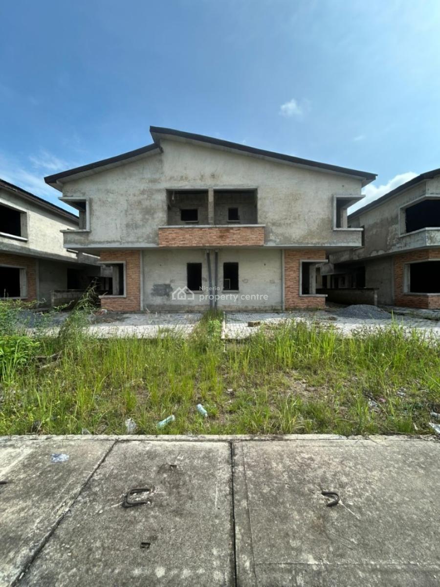 4-bedroom Semi-detached Duplex Carcass in Lekki, Lekki, Lagos, Semi-detached Duplex for Sale