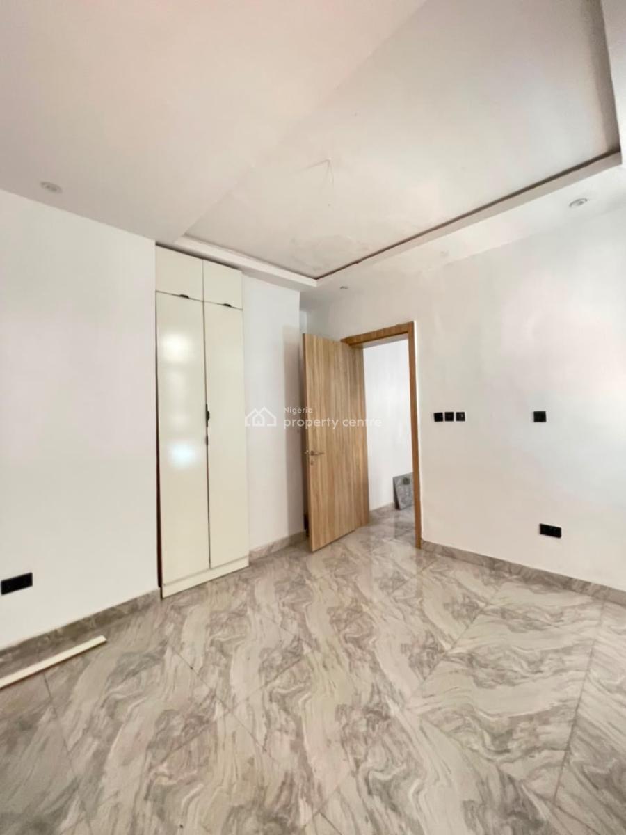 Spacious One Bedroom Apartment, Ikota Gra, Lekki, Lagos, Mini Flat (room and Parlour) for Sale