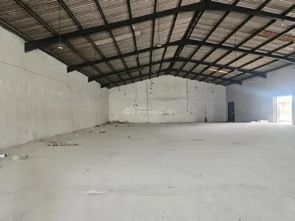 Well Positioned 300sqm Warehouse, Ilupeju, Lagos, Warehouse for Rent