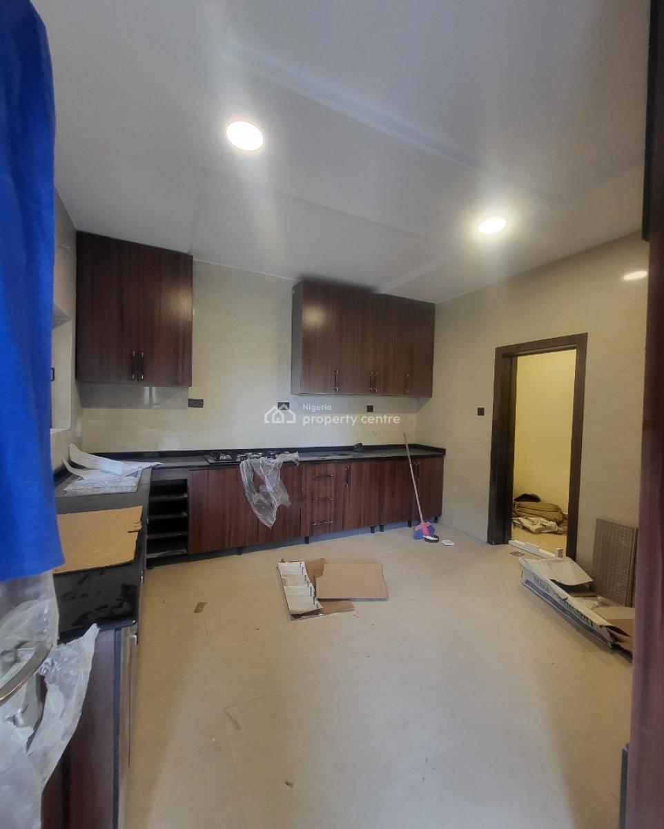 Luxurious Massive 3 Bedroom Flat Brand New, By Games Village Estate, Kaura, Abuja, Flat / Apartment for Rent