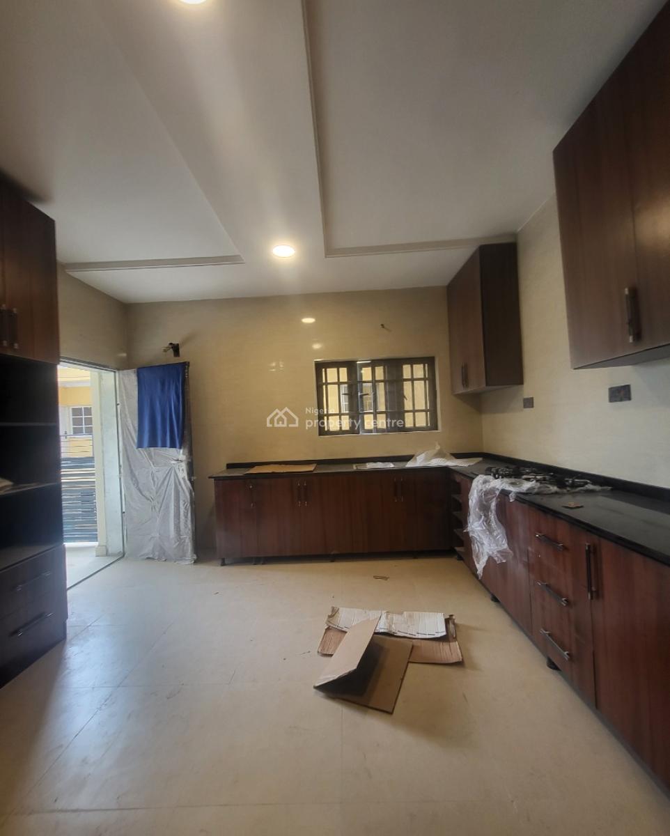 Luxurious Massive 3 Bedroom Flat Brand New, By Games Village Estate, Kaura, Abuja, Flat / Apartment for Rent