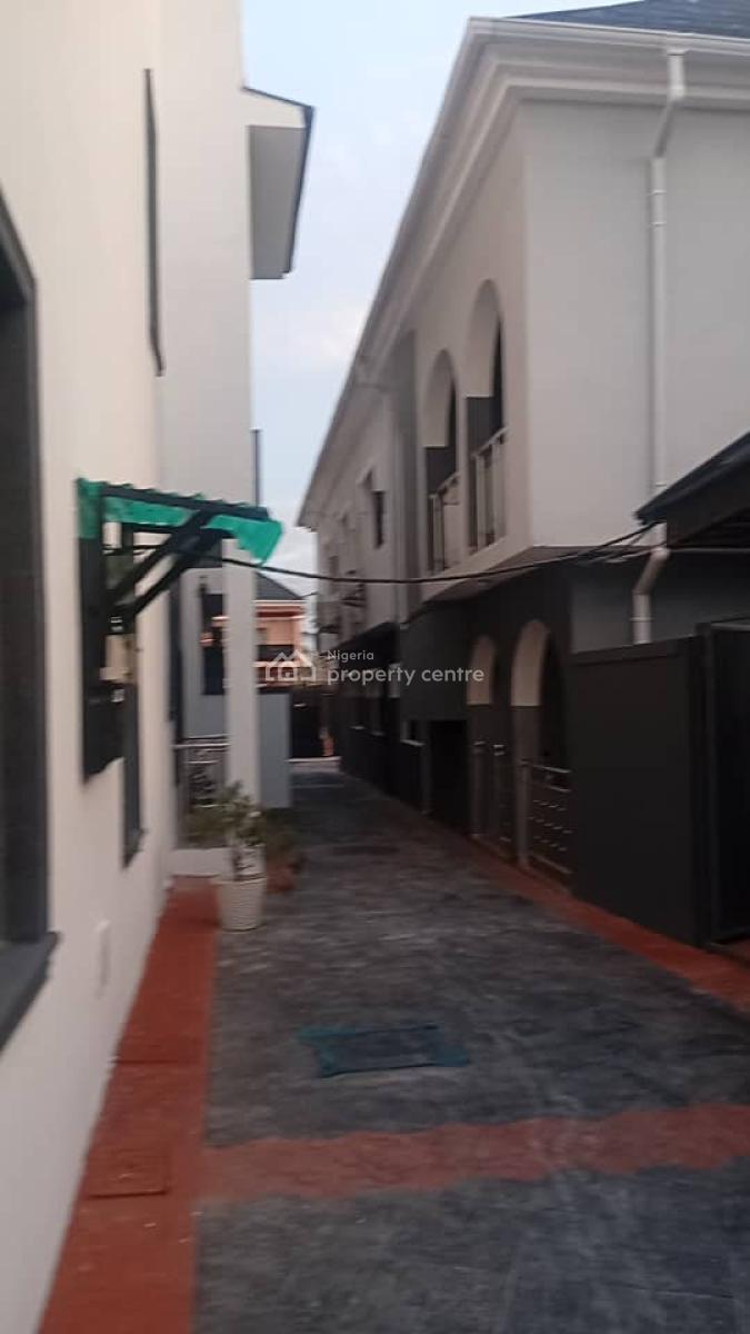 5 Bedroom Semi-detached Duplex, Omole Phase 2, Ikeja, Lagos, Semi-detached Duplex for Rent