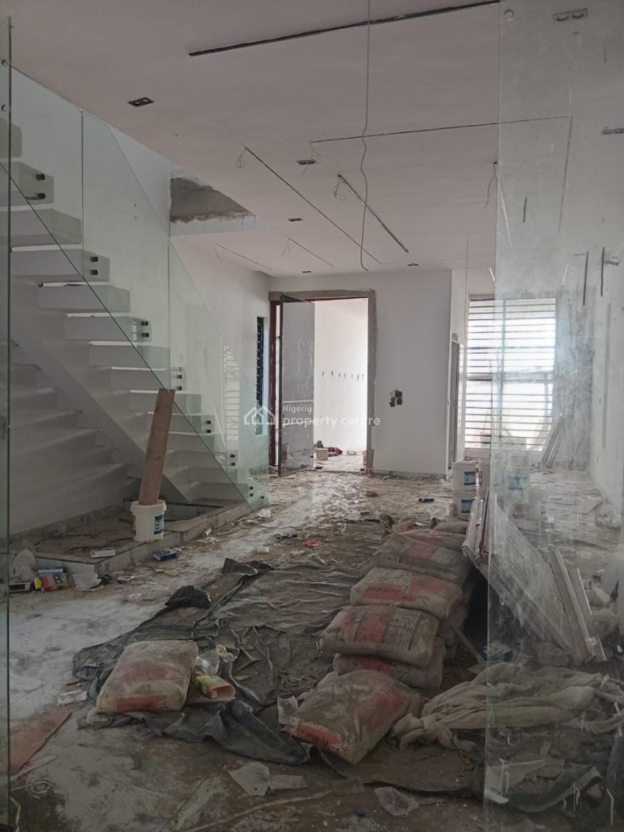5bed Detached House Location: Chevron Lekki, Double Door Refrigerator  ▪️cinema Room ▪️rooftop Lounge ▪️ample Parki, Lekki, Lagos, Detached Duplex for Sale
