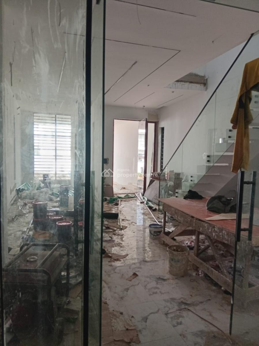 5bed Detached House Location: Chevron Lekki, Double Door Refrigerator  ▪️cinema Room ▪️rooftop Lounge ▪️ample Parki, Lekki, Lagos, Detached Duplex for Sale