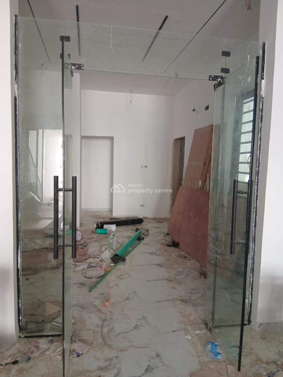 5bed Detached House Location: Chevron Lekki, Double Door Refrigerator  ▪️cinema Room ▪️rooftop Lounge ▪️ample Parki, Lekki, Lagos, Detached Duplex for Sale
