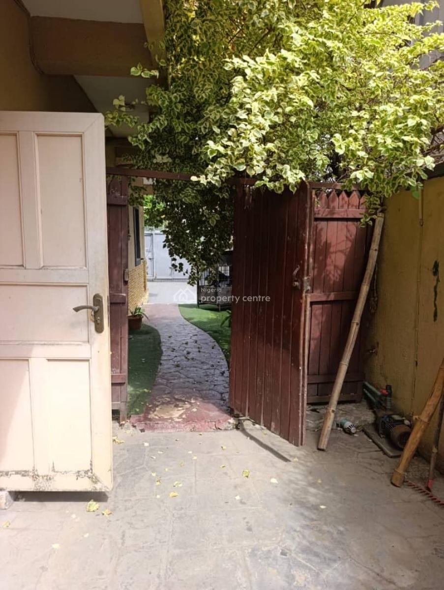 Premium 4 Bedroom Semi Detached House with 1-room Boys Quarters, Off Chris Madueke Drive, Lekki Phase 1, Lekki, Lagos, Semi-detached Duplex for Rent