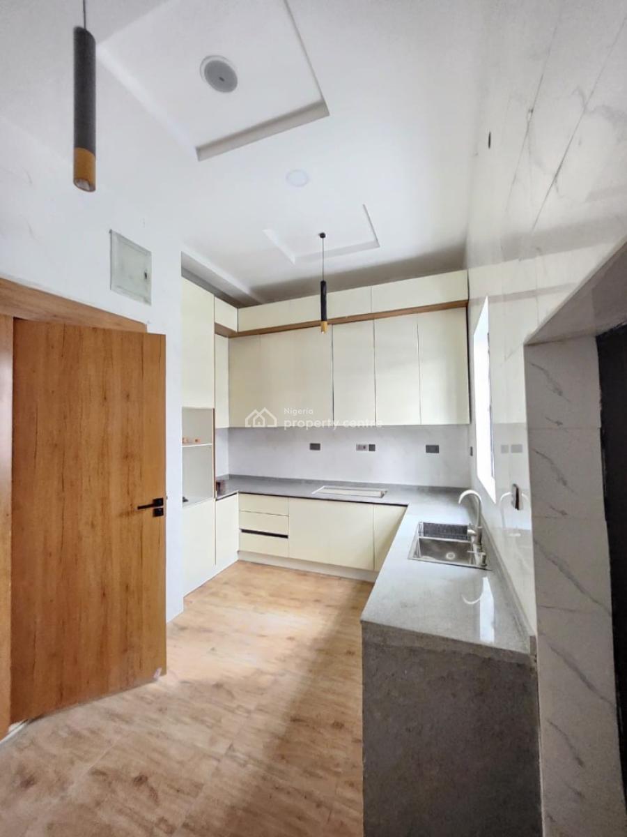 Spacious 5 Bedroom Terrace Duplex with Bq, Ologolo, Lekki, Lagos, Terraced Duplex for Sale