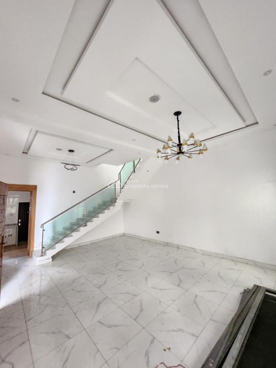 Spacious 5 Bedroom Terrace Duplex with Bq, Ologolo, Lekki, Lagos, Terraced Duplex for Sale
