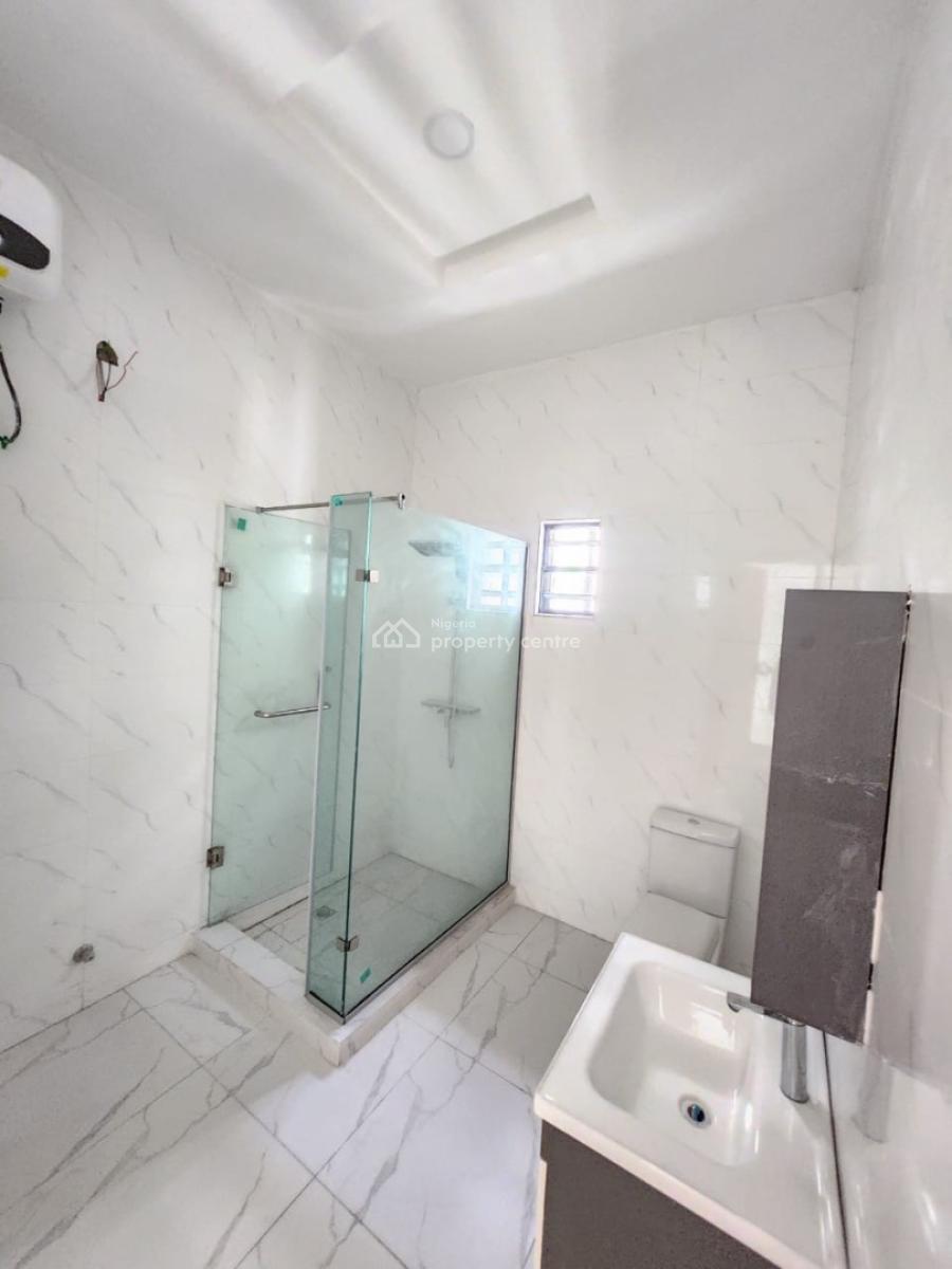 Spacious 5 Bedroom Terrace Duplex with Bq, Ologolo, Lekki, Lagos, Terraced Duplex for Sale
