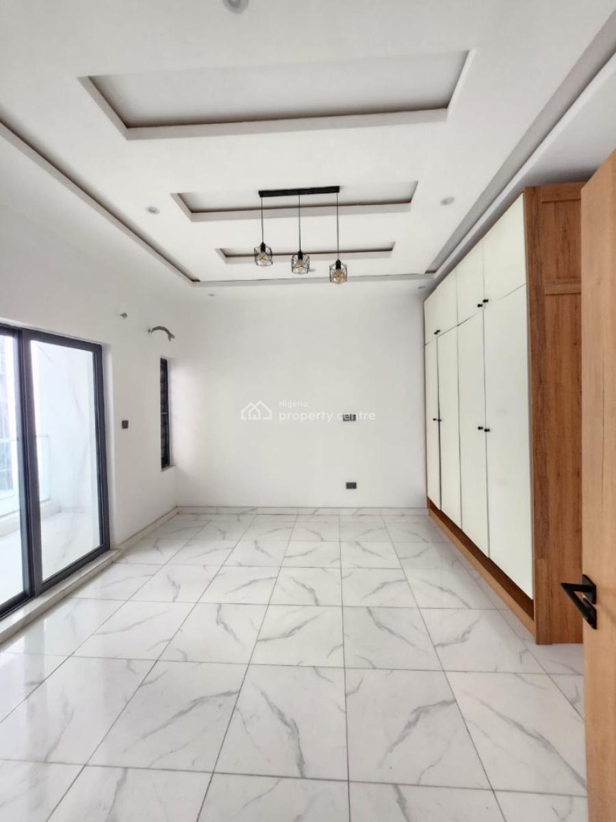 Spacious 5 Bedroom Terrace Duplex with Bq, Ologolo, Lekki, Lagos, Terraced Duplex for Sale