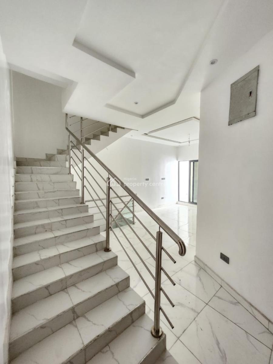 Spacious 5 Bedroom Terrace Duplex with Bq, Ologolo, Lekki, Lagos, Terraced Duplex for Sale