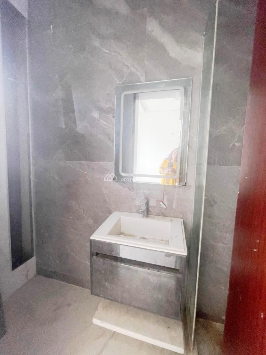 4 Bedrooms Maisonettes with a Bq, Pool , Gym and Tennis Courts, Old Ikoyi, Ikoyi, Lagos, Terraced Duplex for Sale