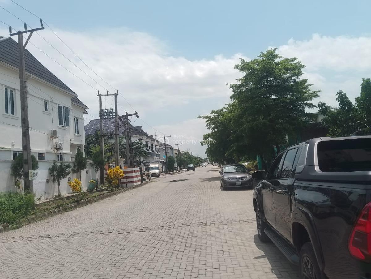 Prime Land in a Secured Estate, Oral Estate Ikota, Lekki Phase 2, Lekki, Lagos, Residential Land for Sale