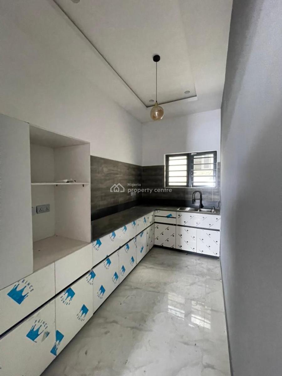 Stylish 4-bedroom Terrace Duplex with Premium Finishes, Chevron, Lekki, Lagos, Terraced Duplex for Sale