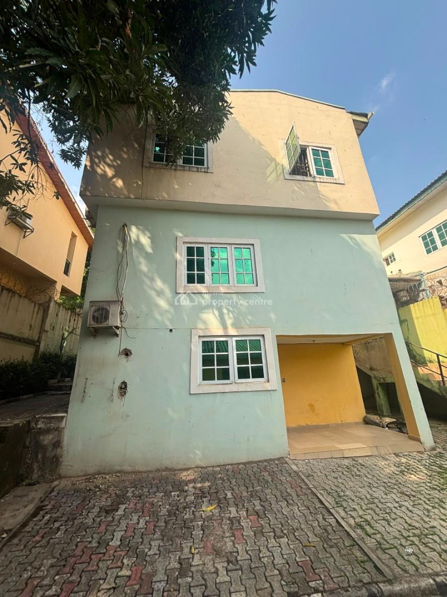 5 Bedroom Semi-detached Duplex with 1 Room Guest Chalet and 2 Rooms Bq, Maitama District, Abuja, Semi-detached Duplex for Rent