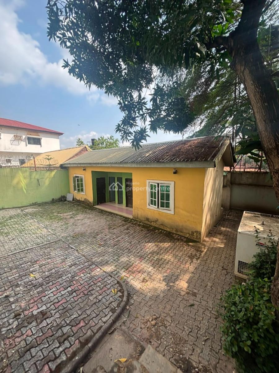 5 Bedroom Semi-detached Duplex with 1 Room Guest Chalet and 2 Rooms Bq, Maitama District, Abuja, Semi-detached Duplex for Rent