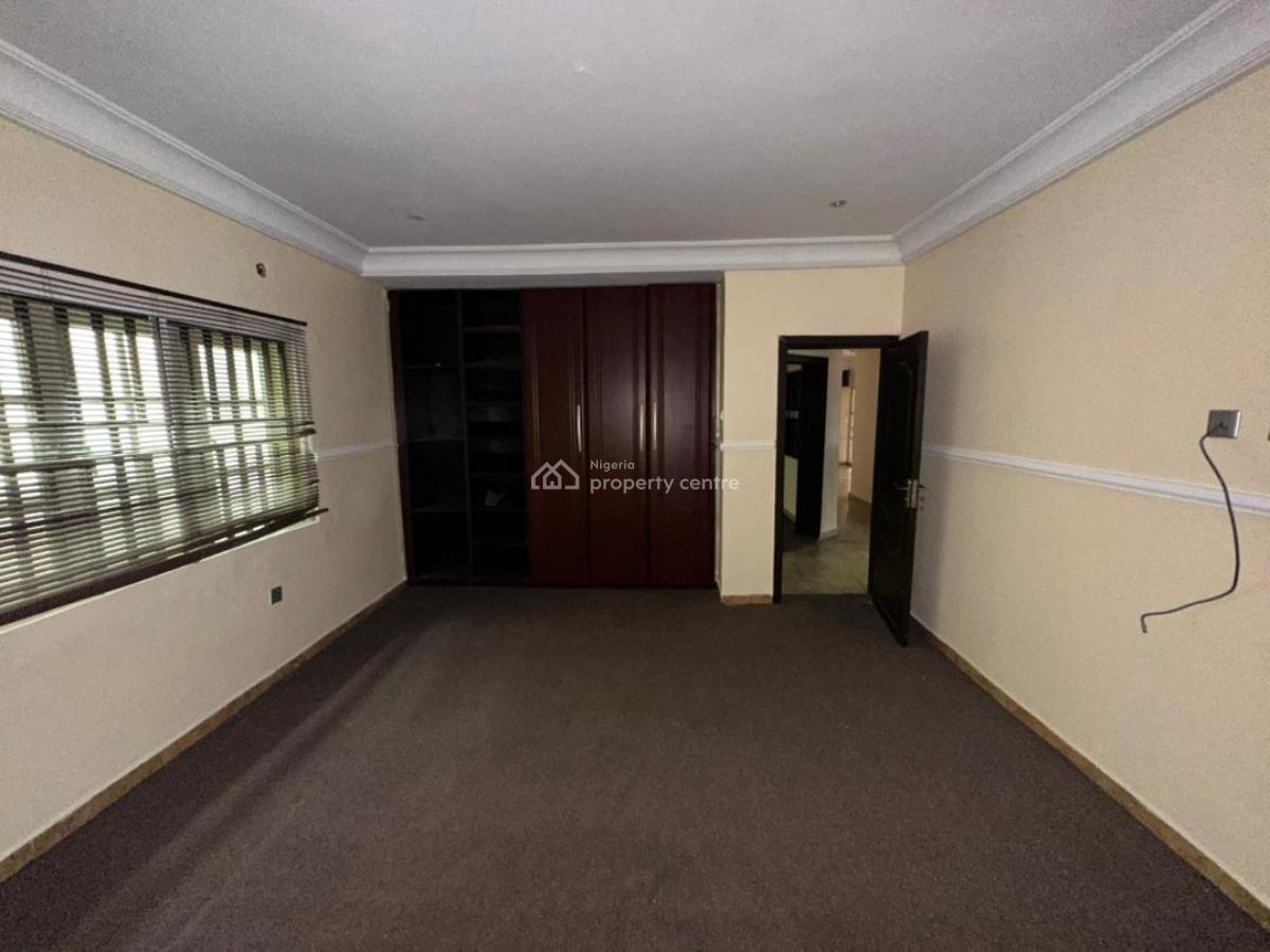 5 Bedroom Semi-detached Duplex with 1 Room Guest Chalet and 2 Rooms Bq, Maitama District, Abuja, Semi-detached Duplex for Rent