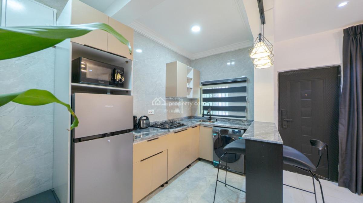 1 Bedroom Apartment with Excellent Facilities, Lekki Phase 1, Lekki, Lagos, Mini Flat (room and Parlour) Short Let