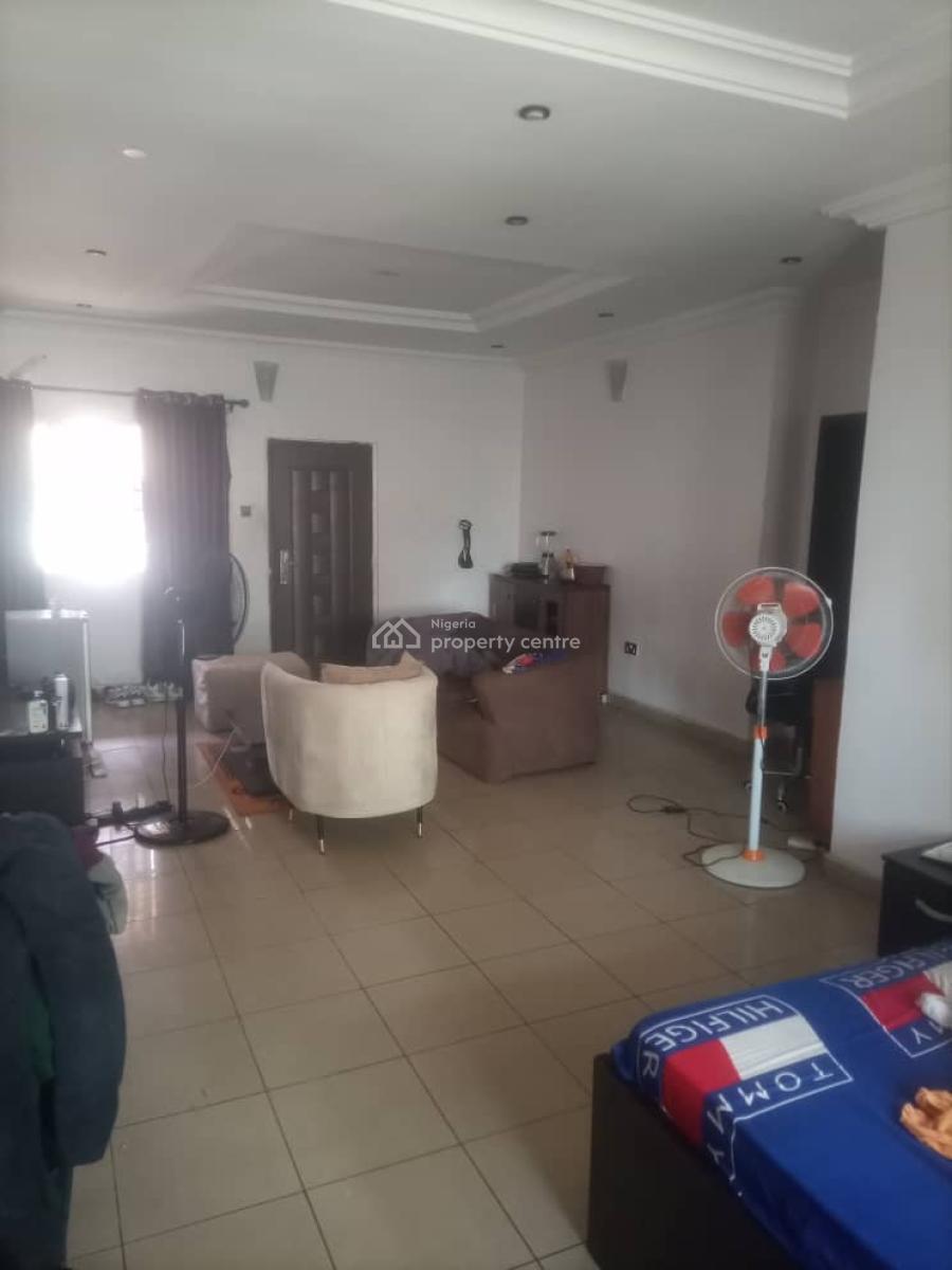 a Room Shared Apartment, Thomas Estate, Ajiwe, Ajah, Lagos, Self Contain (single Rooms) for Rent