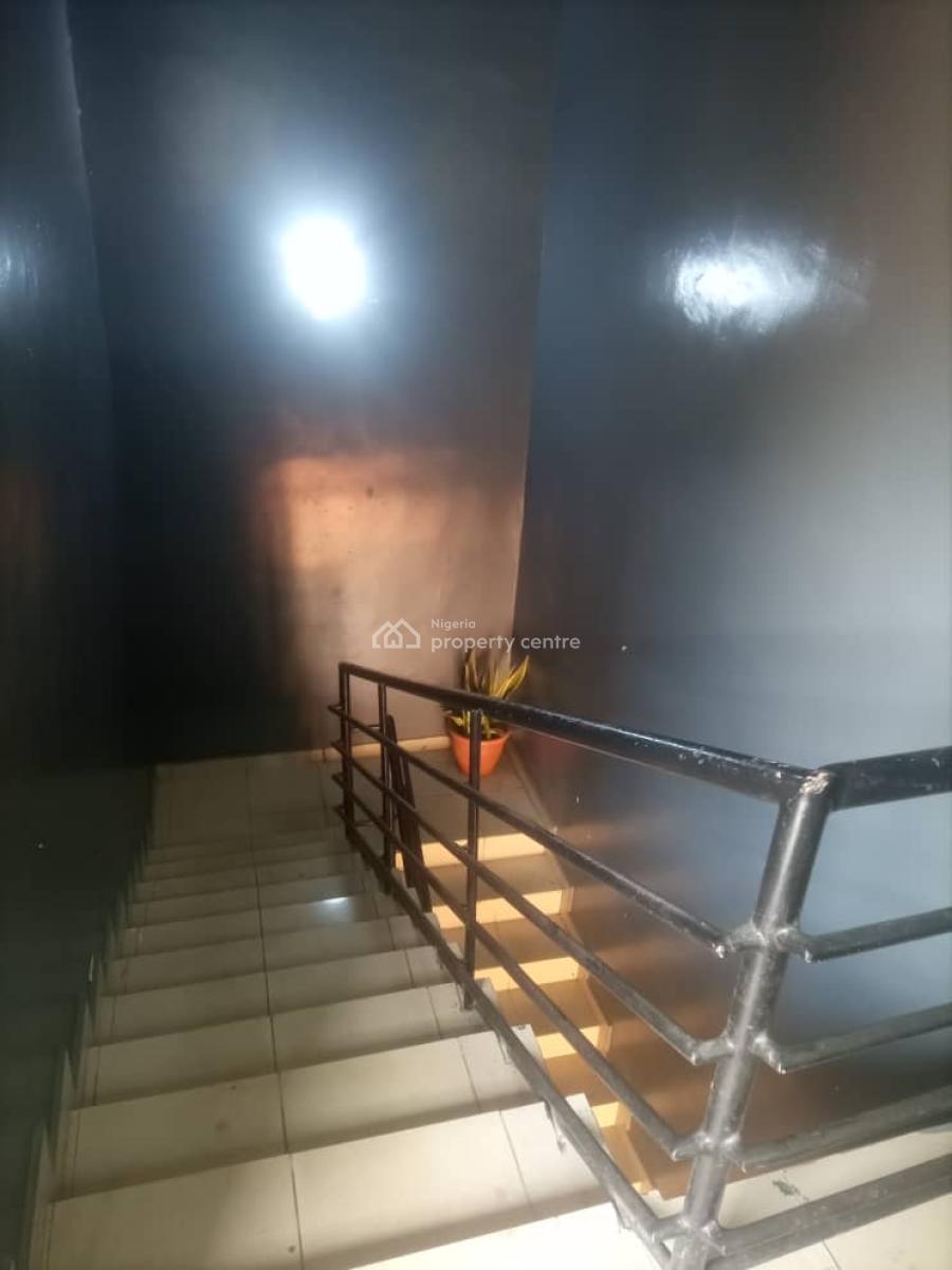 a Room Shared Apartment, Thomas Estate, Ajiwe, Ajah, Lagos, Self Contain (single Rooms) for Rent