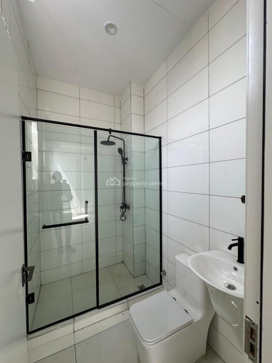 Luxurious Built 2 Bedroom Apartment with Pool and Gym, Victoria Island (vi), Lagos, Block of Flats for Sale