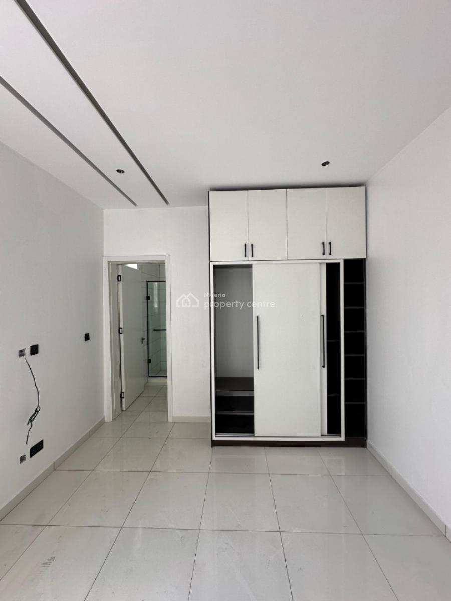 Luxurious Built 2 Bedroom Apartment with Pool and Gym, Victoria Island (vi), Lagos, Block of Flats for Sale