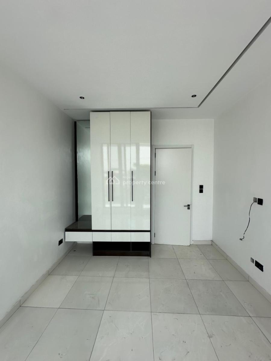Luxurious Built 2 Bedroom Apartment with Pool and Gym, Victoria Island (vi), Lagos, Block of Flats for Sale