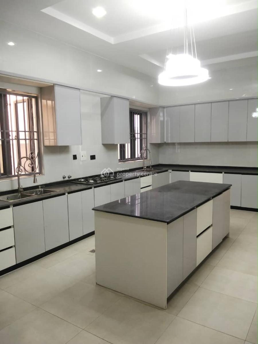 Luxury 7-bedroom Mansion in Guzape, Abuja, Guzape District, Abuja, Detached Duplex for Sale