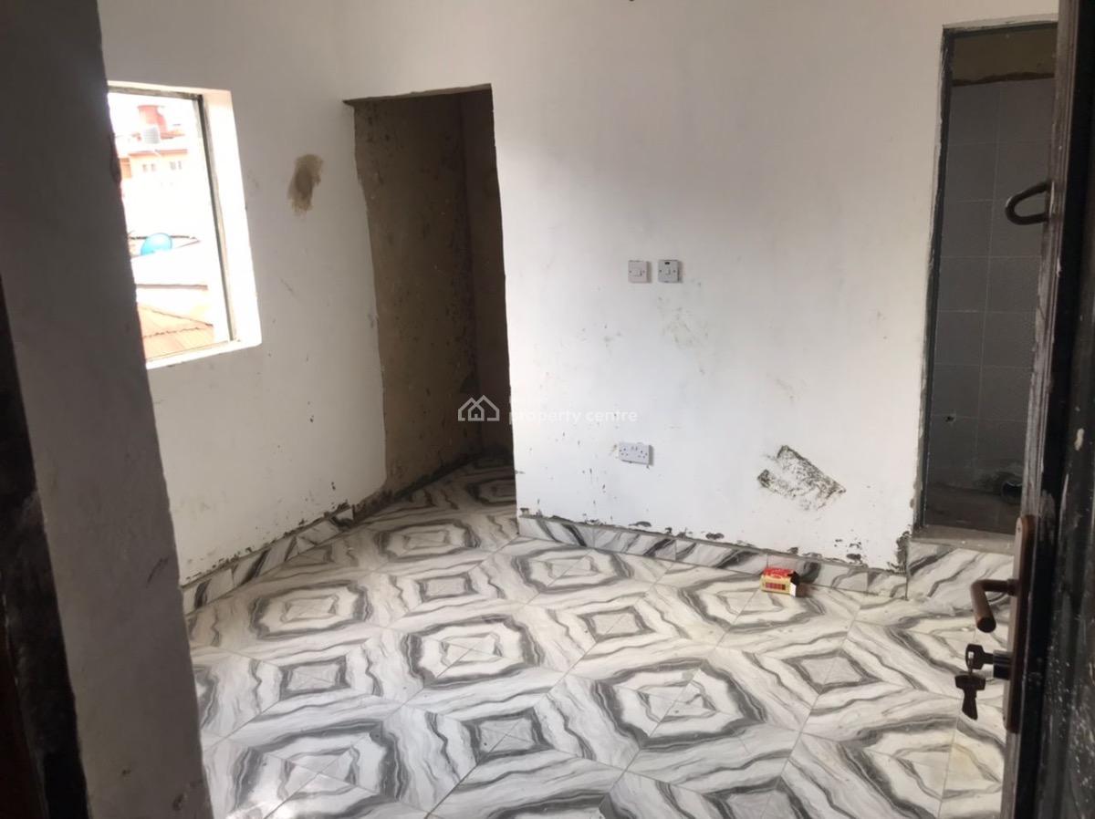 Newly Built Roomself Contained with Open Plan Kitchen  Upstairs, Shomolu, Lagos, Self Contain (single Rooms) for Rent