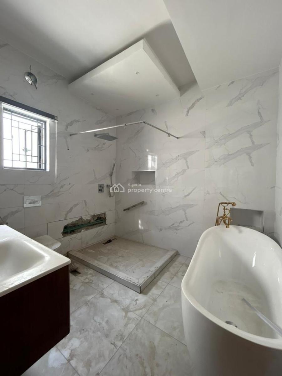 6-bedroom Detached Duplex with Bq, Lekki, Lagos, Detached Duplex for Sale