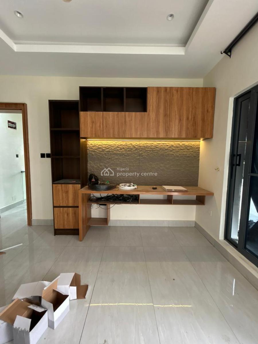 6-bedroom Detached Duplex with Bq, Lekki, Lagos, Detached Duplex for Sale