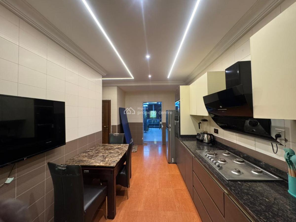 a Fully Furnished & Serviced 3 Bedroom Apartment, Off Palace Road, Oniru, Victoria Island (vi), Lagos, Flat / Apartment for Sale